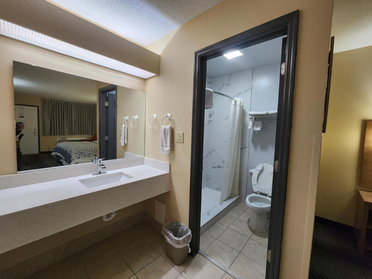 Budget Host Inn 핸더슨 외부 사진